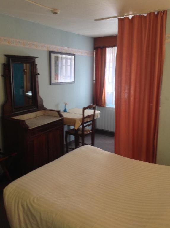 Hotel Restaurant Zum Schnogaloch Obernai Pokój zdjęcie